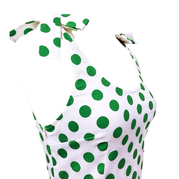 1950's Vintage Style Fit & Flare Polka Dot Dress! - Picture 5 of 7
